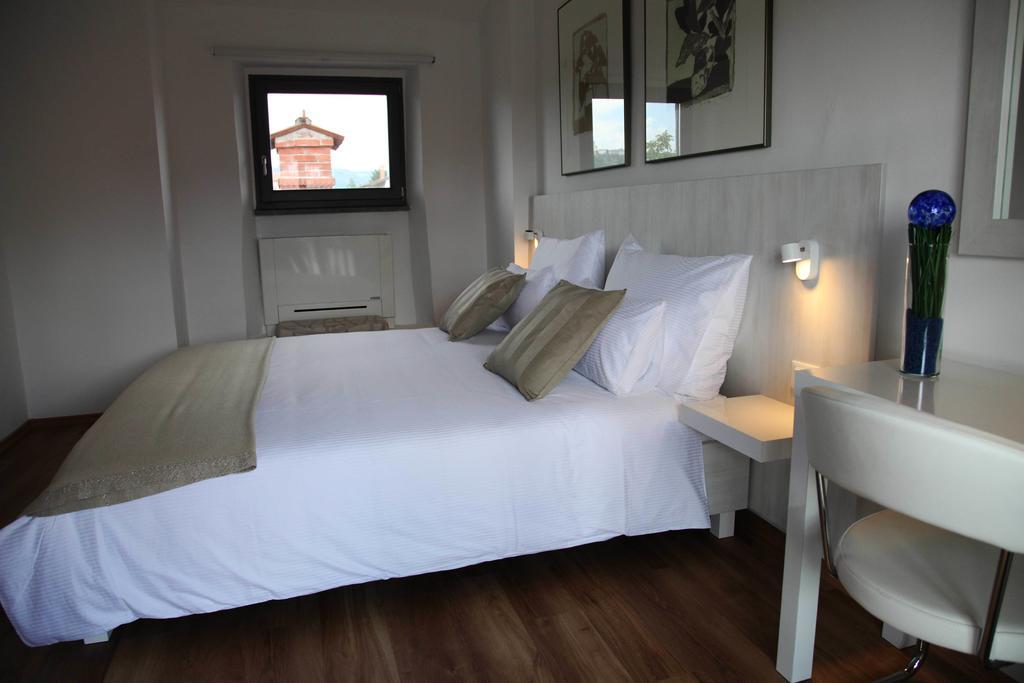 Boutique Hotel Dvor 도브로보 객실 사진