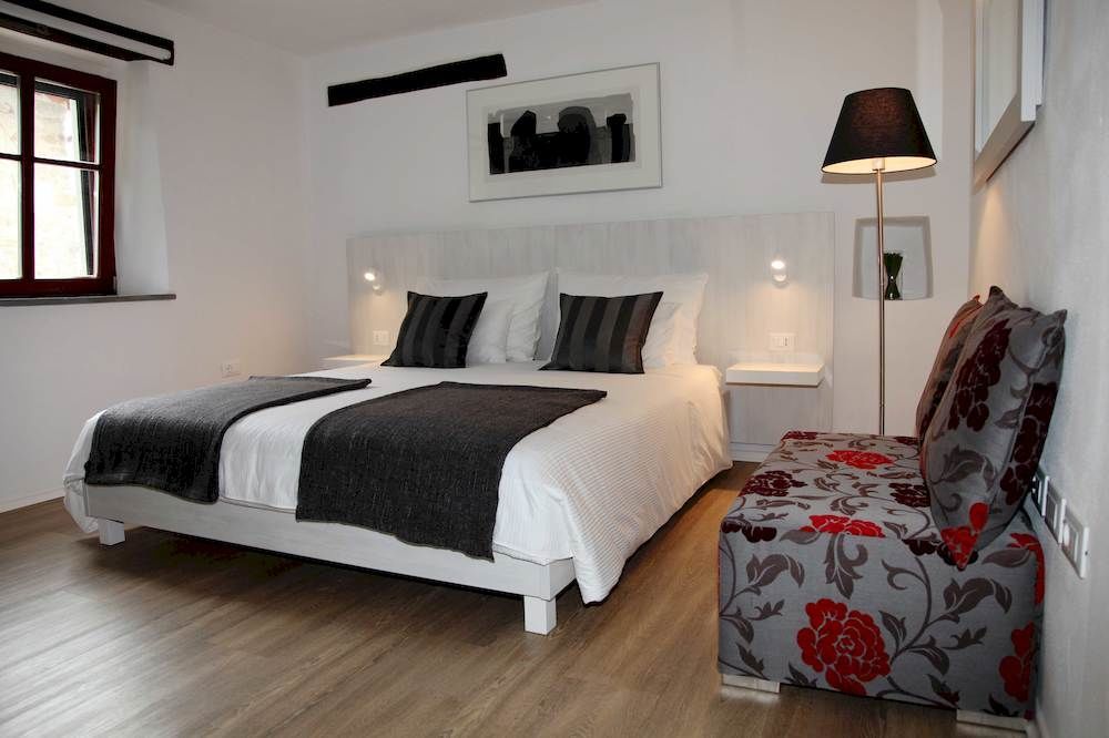Boutique Hotel Dvor 도브로보 외부 사진